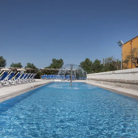 Dolmen Sport Szálloda 4*