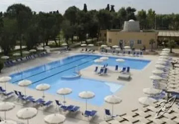 Hotel Dolmen Sport